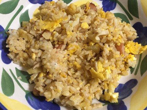 にんにく香るたくあん入り炒飯